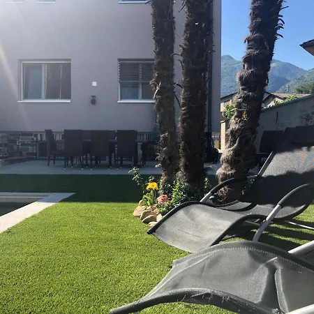 Apartment Miranda, Modern Duplex, Garden, Swimming Pool, Parking