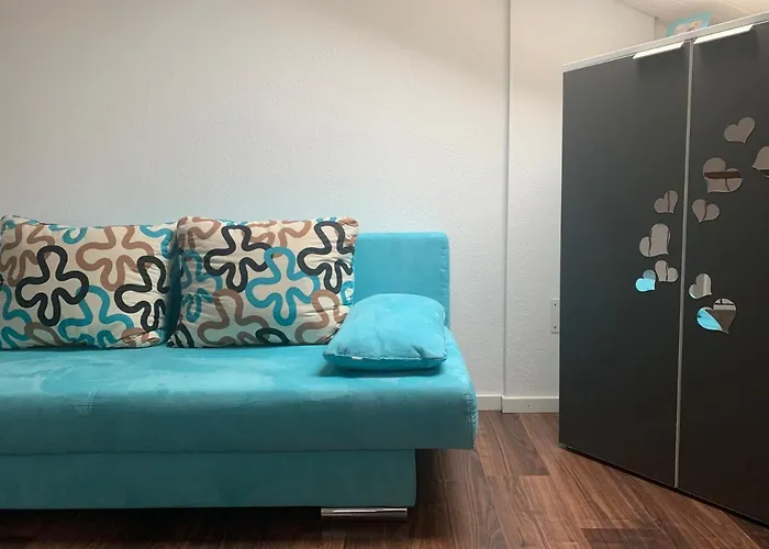 شقة Miranda, Modern Duplex, Garden, Swimming Pool, Parking *