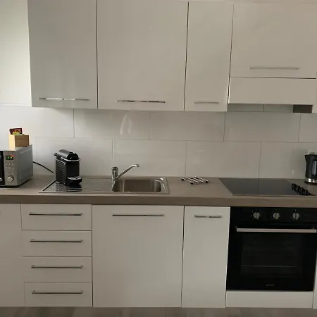 아파트 Miranda, Modern Duplex, Garden, Swimming Pool, Parking